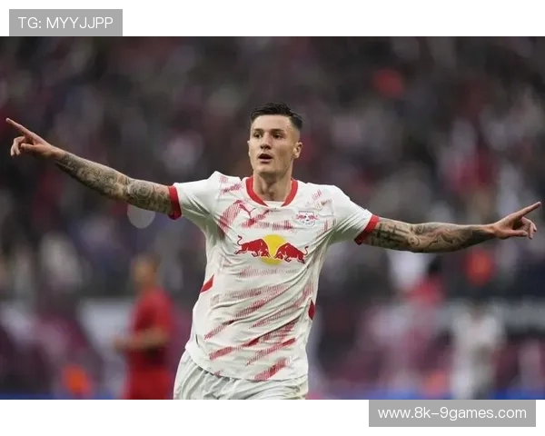 曼联前锋谢什科膝盖受伤预计缺阵一月，锋线用人告急。