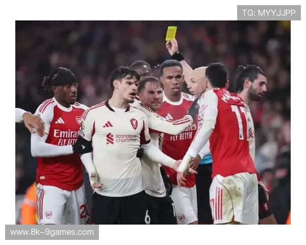 英超球迷热议马丁内利道歉，重伤推人事件遭各方批评